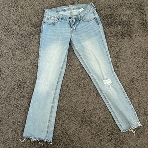 Never worn Old Navy Flare, Mid-Rise Jeans - Size 0 Regular/ 0 Standard